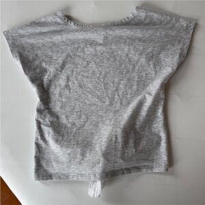 Subdued open tie back crop tee!